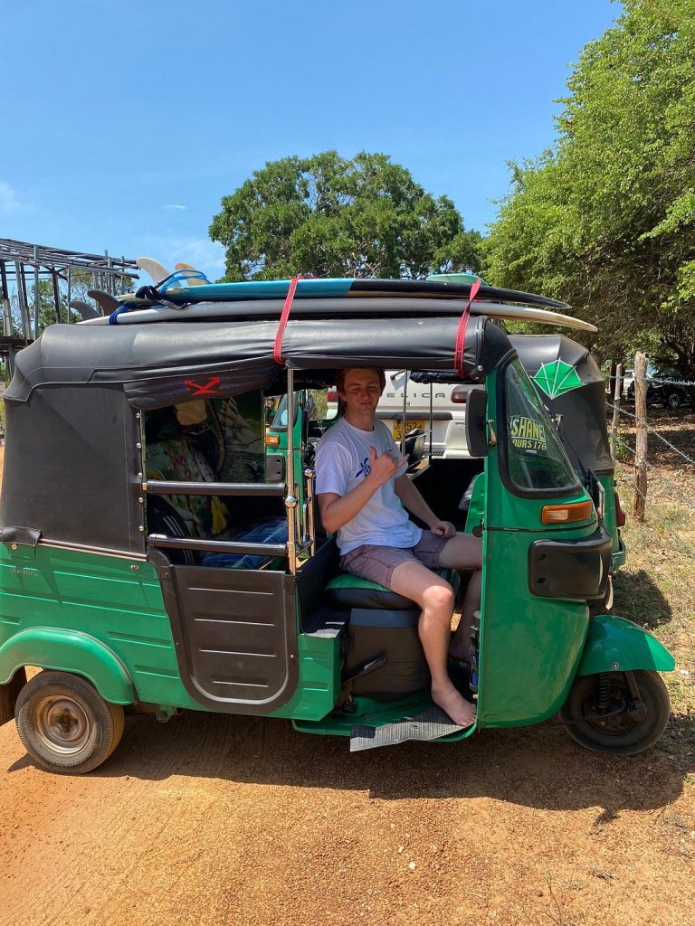 tuk tuk in arugam bay with tourist